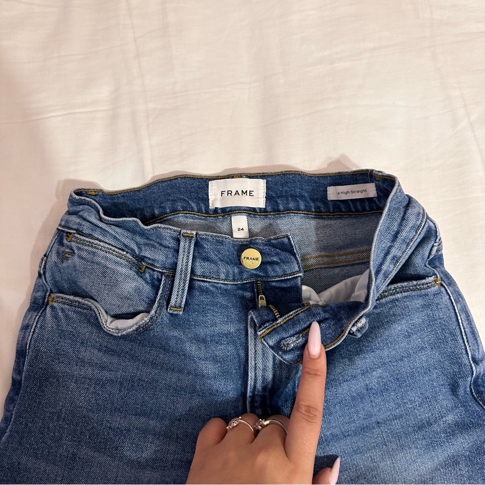 Frame Denim “Le High Straight” Jeans